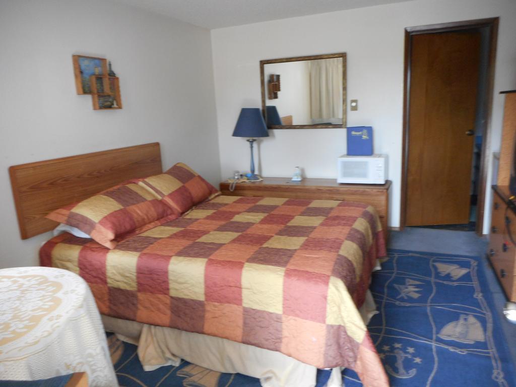 Westwynd Motel Purdy Quarto foto